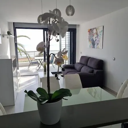 With Magnificent Seeview And Luxury Apartment
